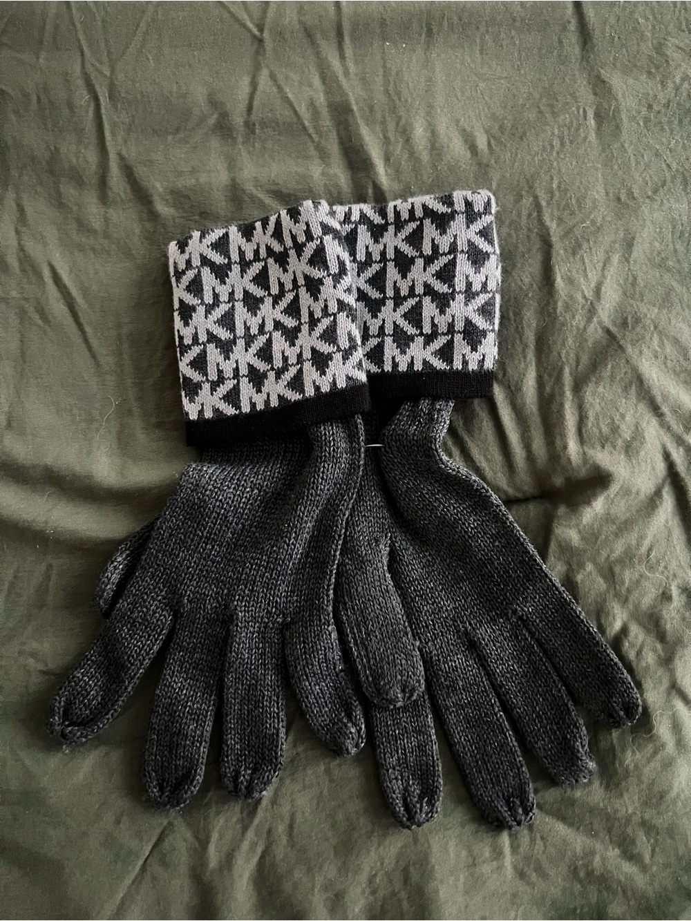 Michael Kors Black & Gray MK Logo Knit Cuff Gloves
